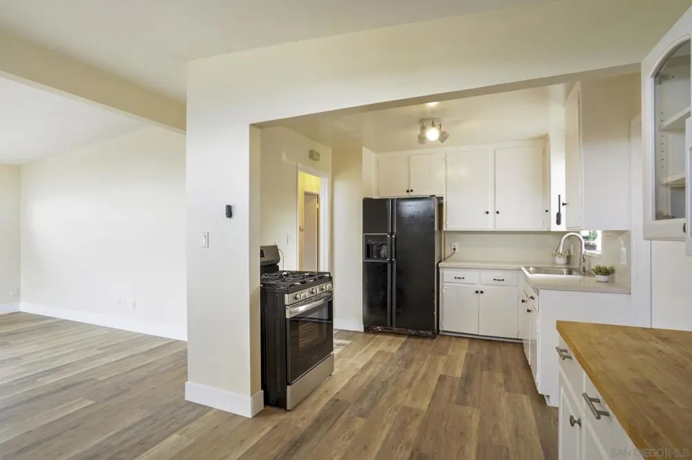 3515 Moccasin Ave San Diego, CA 92117