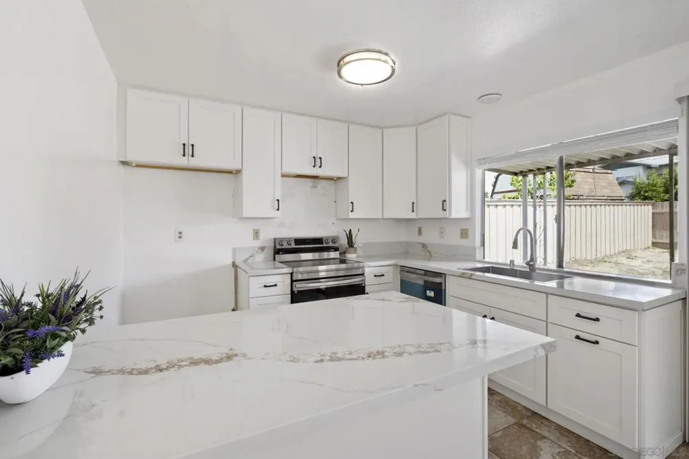 10625 Amantha Ave San Diego, CA 92126