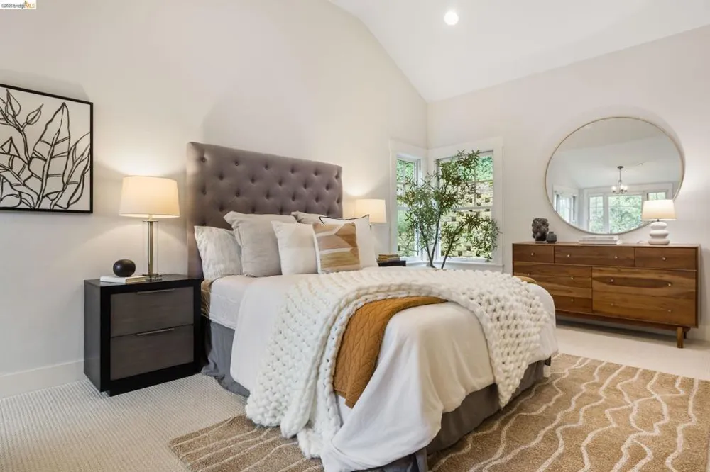 695 Florence Oakland, CA 94618