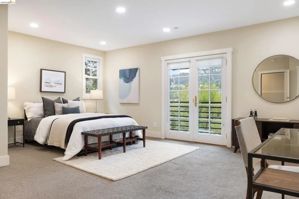 695 Florence Oakland, CA 94618