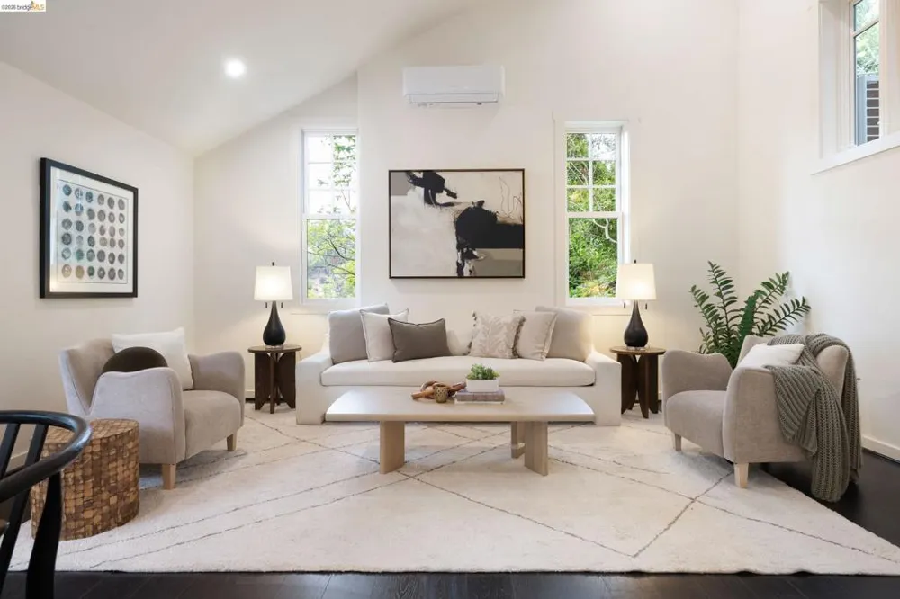 695 Florence Oakland, CA 94618