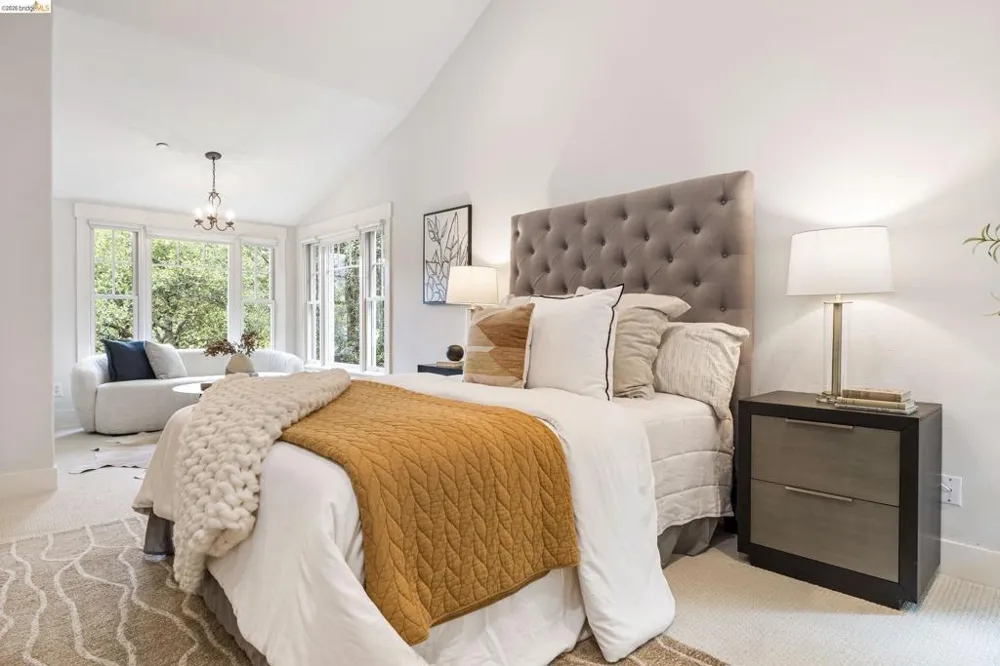 695 Florence Oakland, CA 94618
