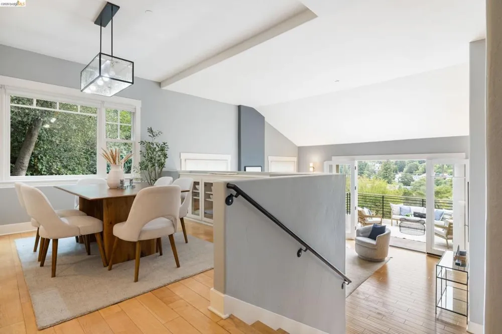 695 Florence Oakland, CA 94618