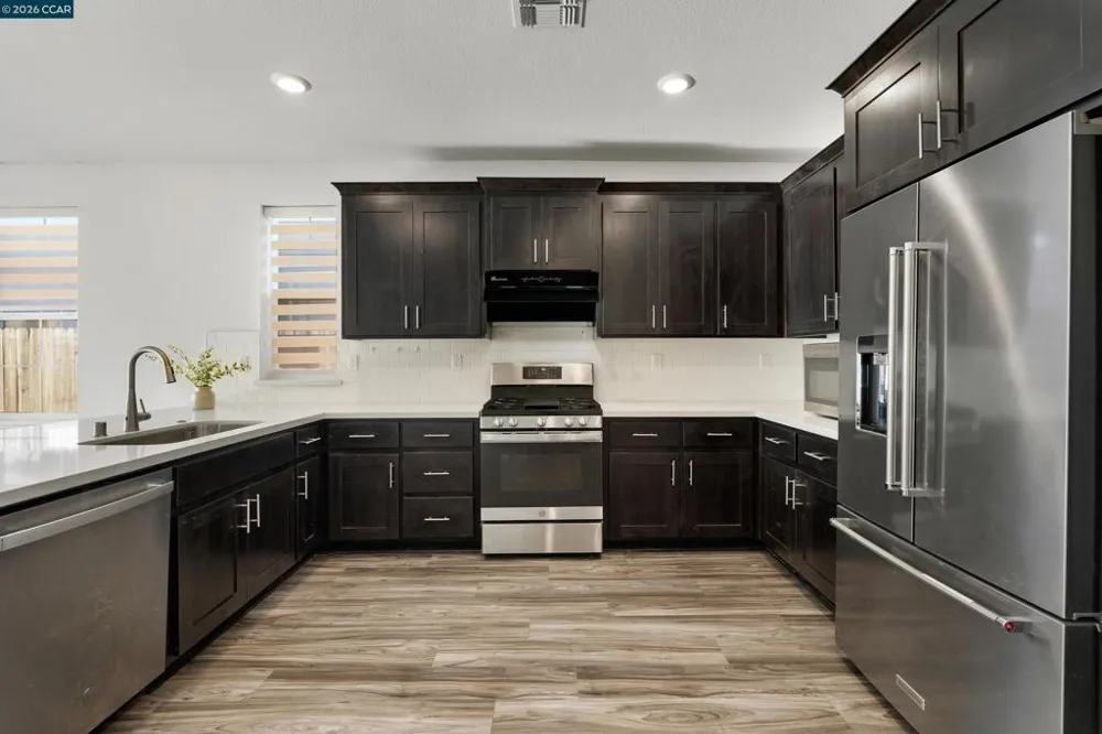 8300 Kevin Whiteley Dr Elk Grove, CA 95757