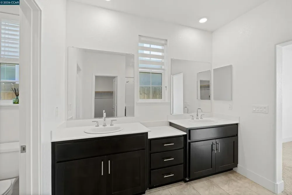 8300 Kevin Whiteley Dr Elk Grove, CA 95757