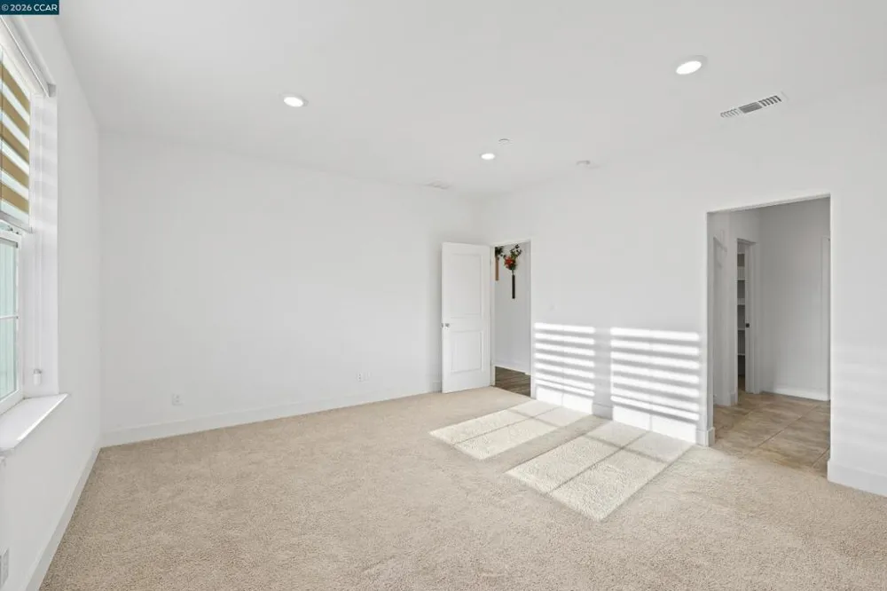 8300 Kevin Whiteley Dr Elk Grove, CA 95757