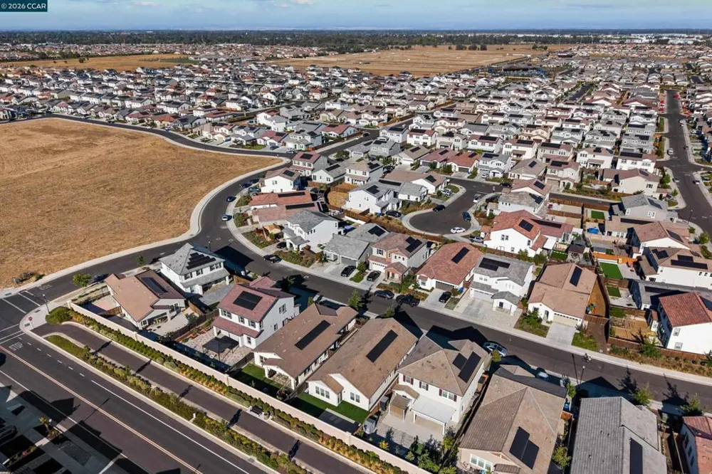 8300 Kevin Whiteley Dr Elk Grove, CA 95757