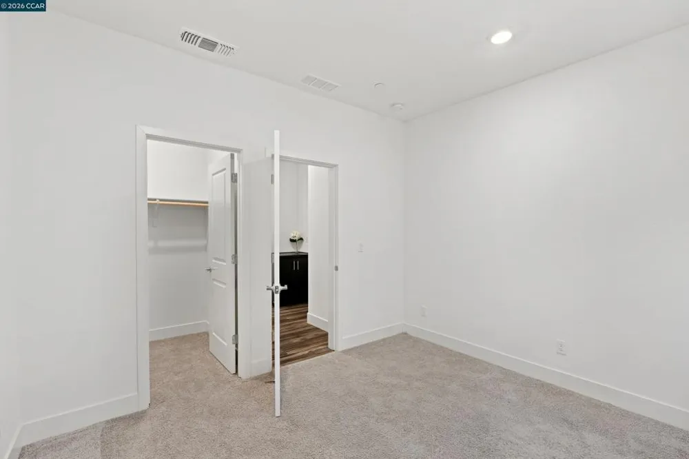 8300 Kevin Whiteley Dr Elk Grove, CA 95757