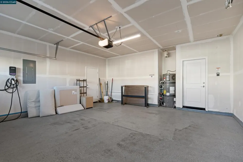 8300 Kevin Whiteley Dr Elk Grove, CA 95757