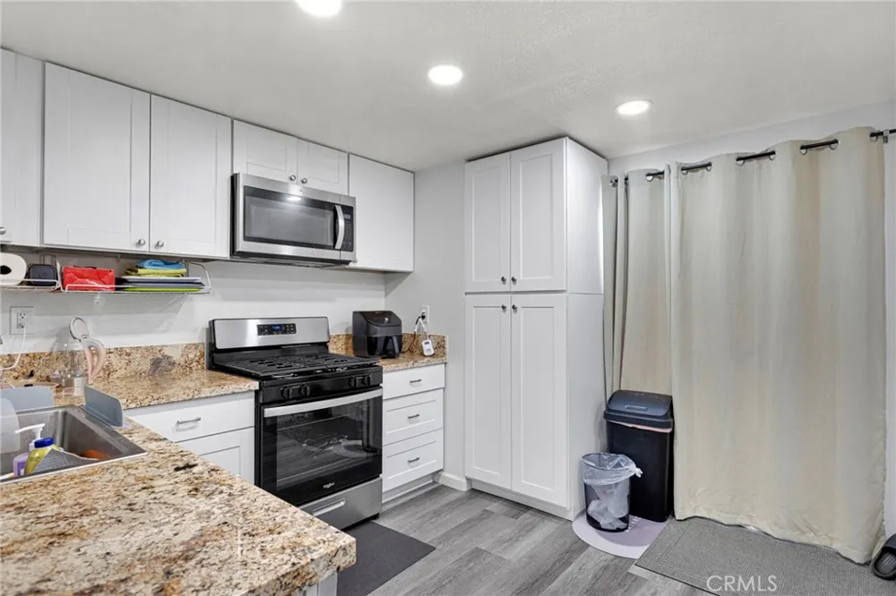 14596 Cardiff Lane Victorville, CA 92394