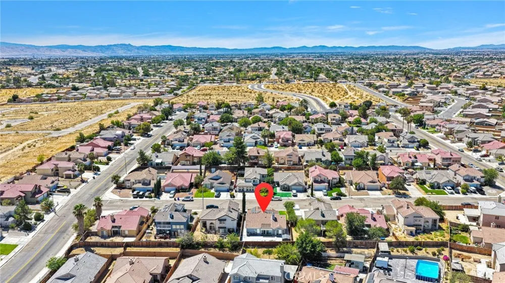 14596 Cardiff Lane Victorville, CA 92394