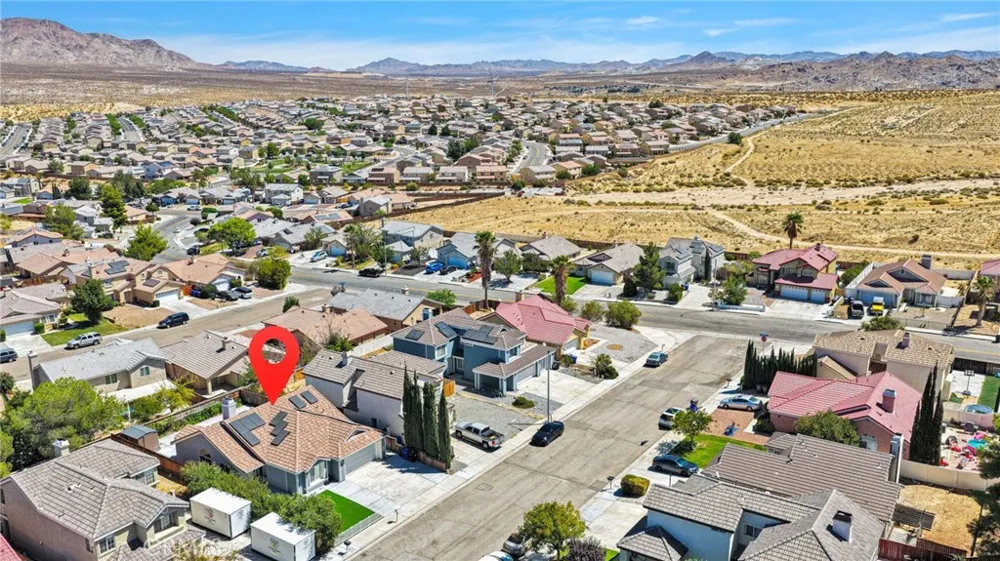 14596 Cardiff Lane Victorville, CA 92394