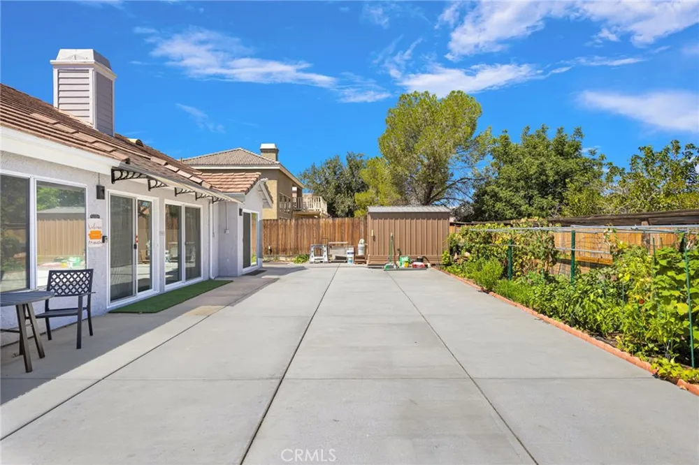 14596 Cardiff Lane Victorville, CA 92394
