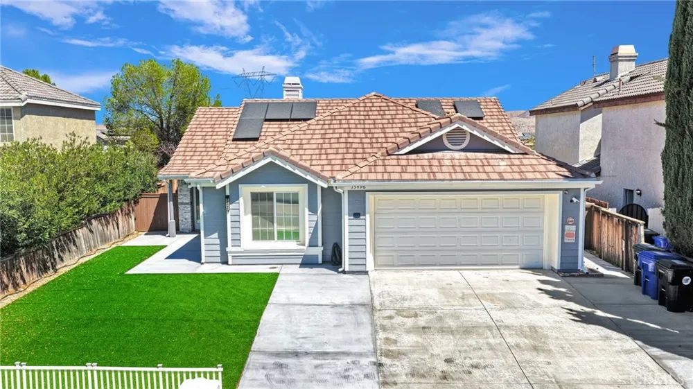 14596 Cardiff Lane Victorville, CA 92394