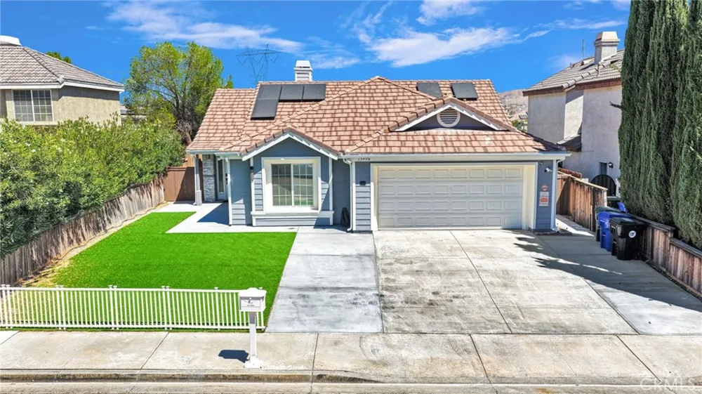 14596 Cardiff Lane Victorville, CA 92394