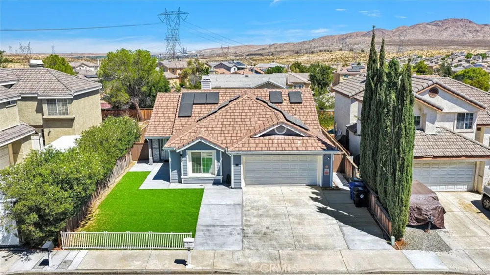 14596 Cardiff Lane Victorville, CA 92394