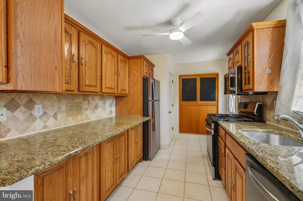 941 CHURCH ROAD Springfield, PA 19064