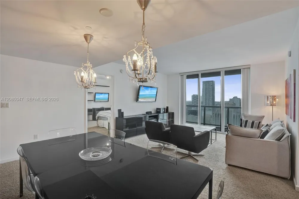 50 Biscayne Blvd #2801 Miami, FL 33132