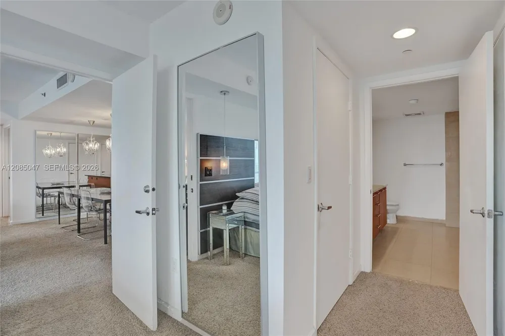 50 Biscayne Blvd #2801 Miami, FL 33132
