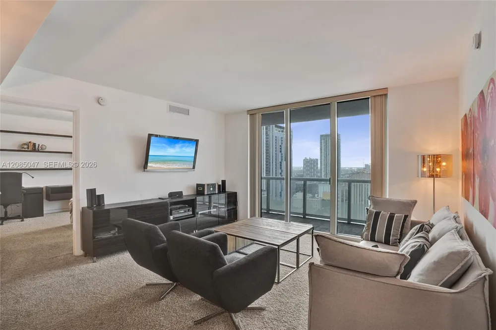 50 Biscayne Blvd #2801 Miami, FL 33132