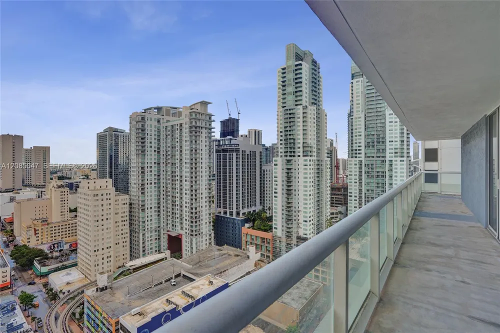 50 Biscayne Blvd #2801 Miami, FL 33132