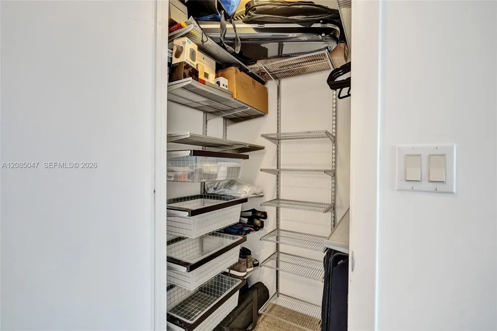 50 Biscayne Blvd #2801 Miami, FL 33132