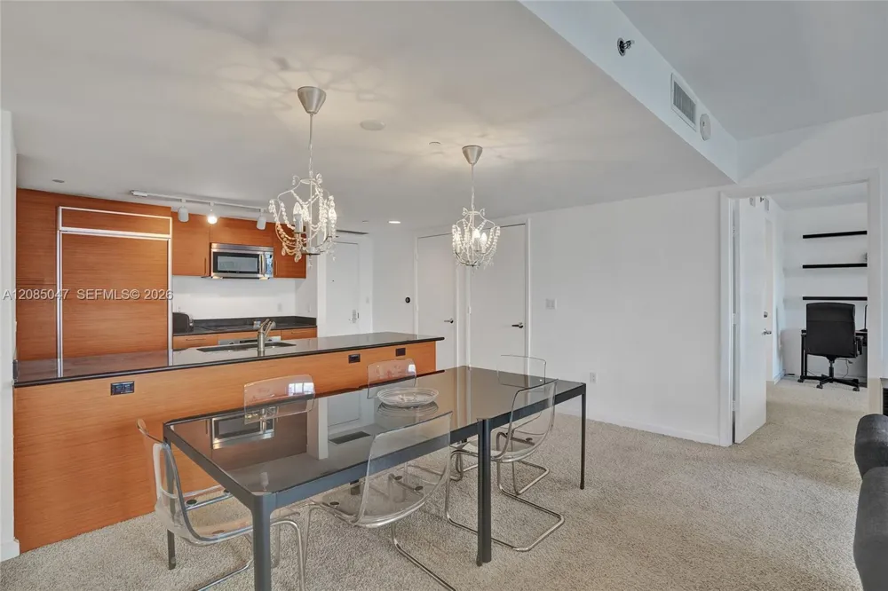 50 Biscayne Blvd #2801 Miami, FL 33132