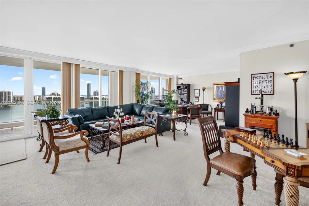 7000 Island Blvd #2406 Aventura, FL 33160