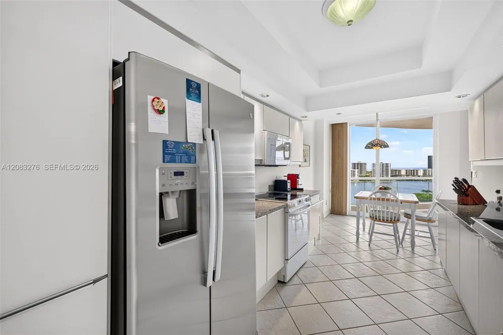 7000 Island Blvd #2406 Aventura, FL 33160