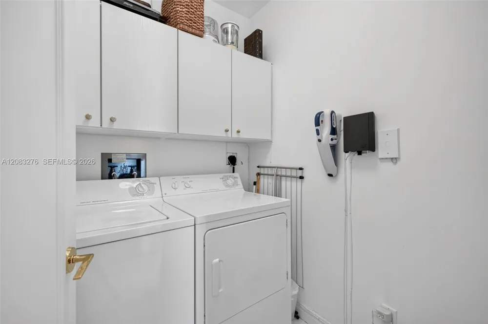 7000 Island Blvd #2406 Aventura, FL 33160