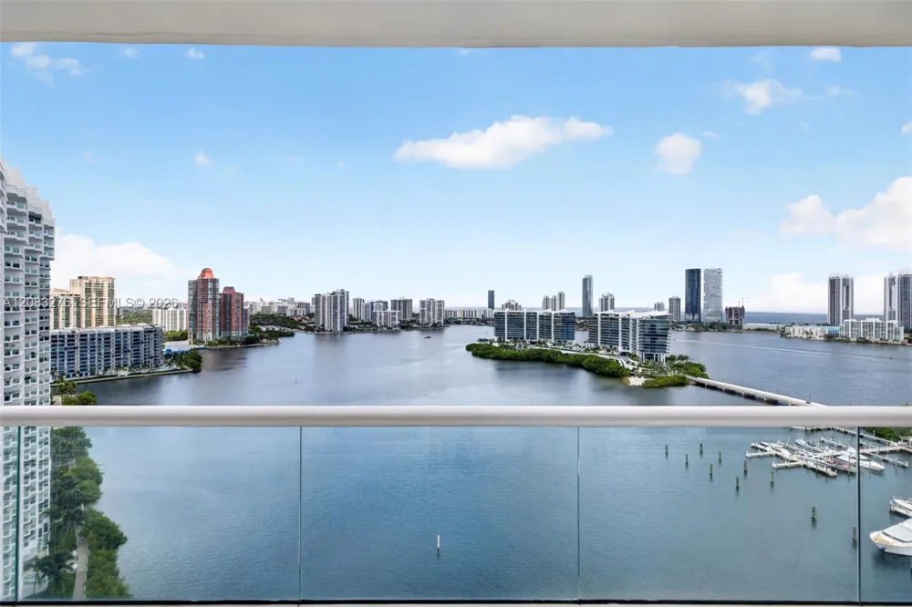 7000 Island Blvd #2406 Aventura, FL 33160
