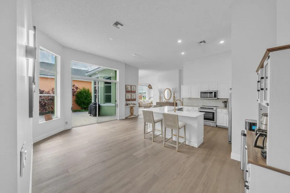 7693 ROCKFORD ROAD Boynton Beach, FL 33472