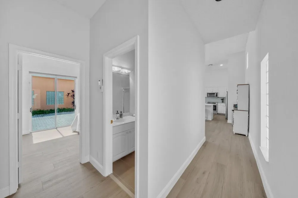 7693 ROCKFORD ROAD Boynton Beach, FL 33472