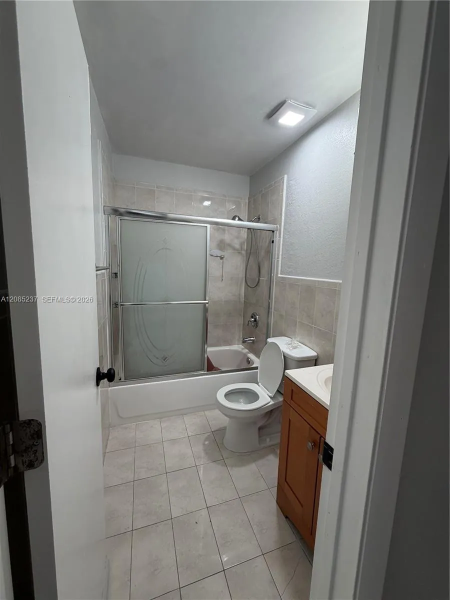 20591 SW 124th Ct Miami, FL 33177