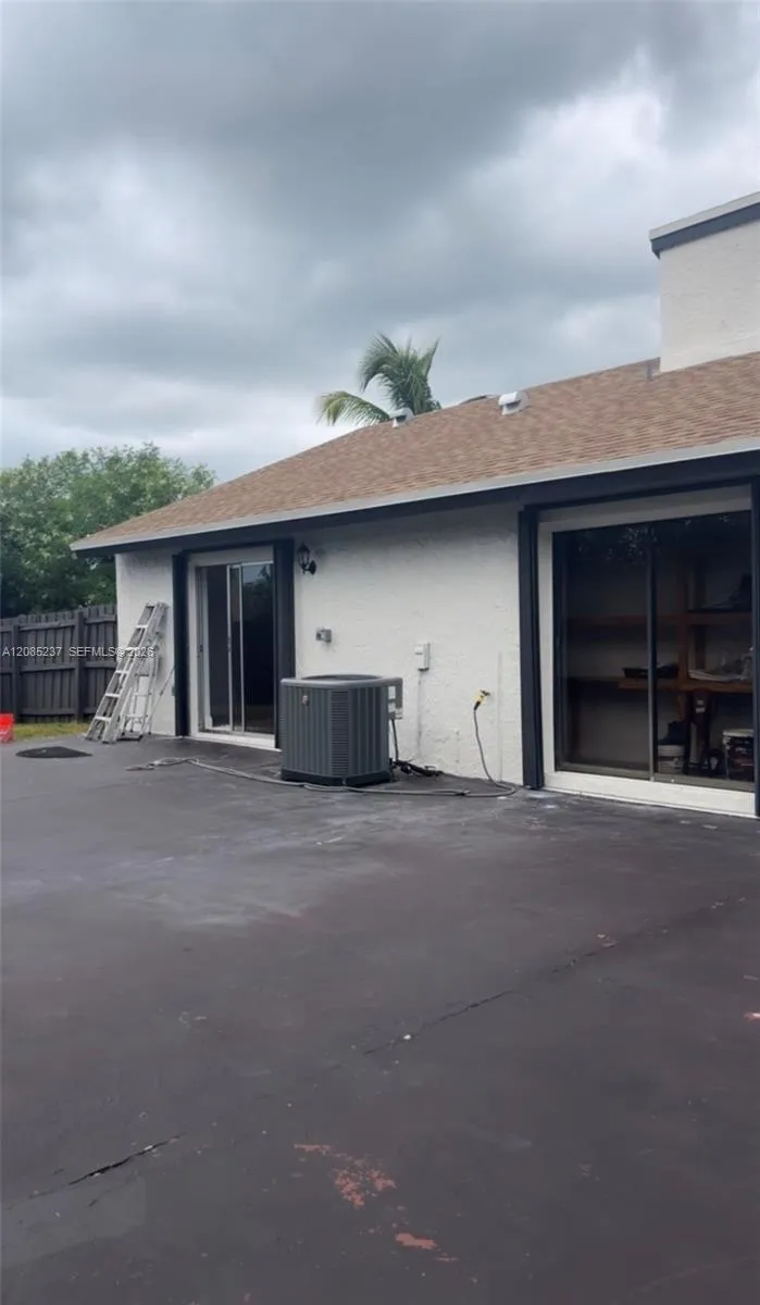 20591 SW 124th Ct Miami, FL 33177