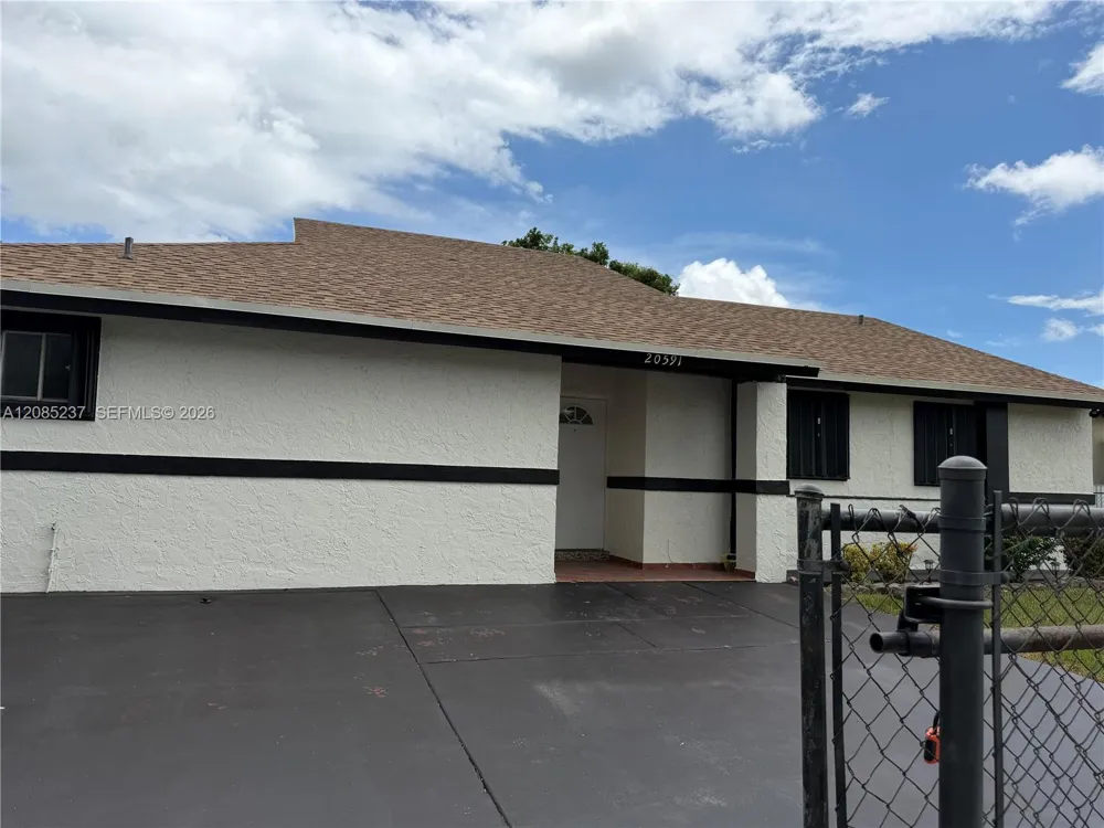 20591 SW 124th Ct Miami, FL 33177