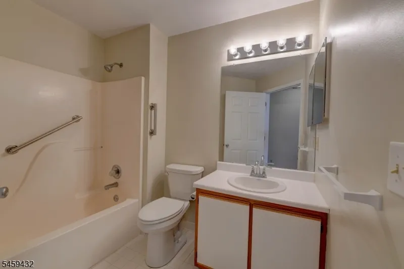 5308 Tudor Dr #5308 Unit 5308 Pequannock, NJ 07444