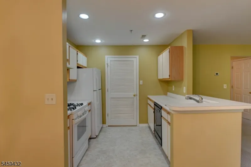 5308 Tudor Dr #5308 Unit 5308 Pequannock, NJ 07444