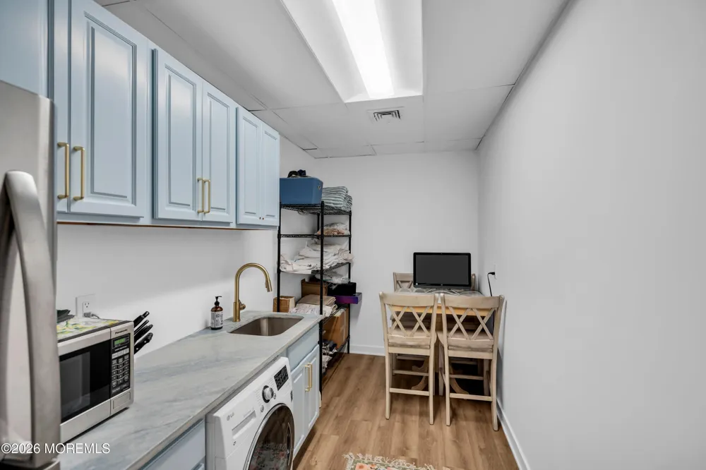 223 Monmouth Road #1D West Long Branch, NJ 07764