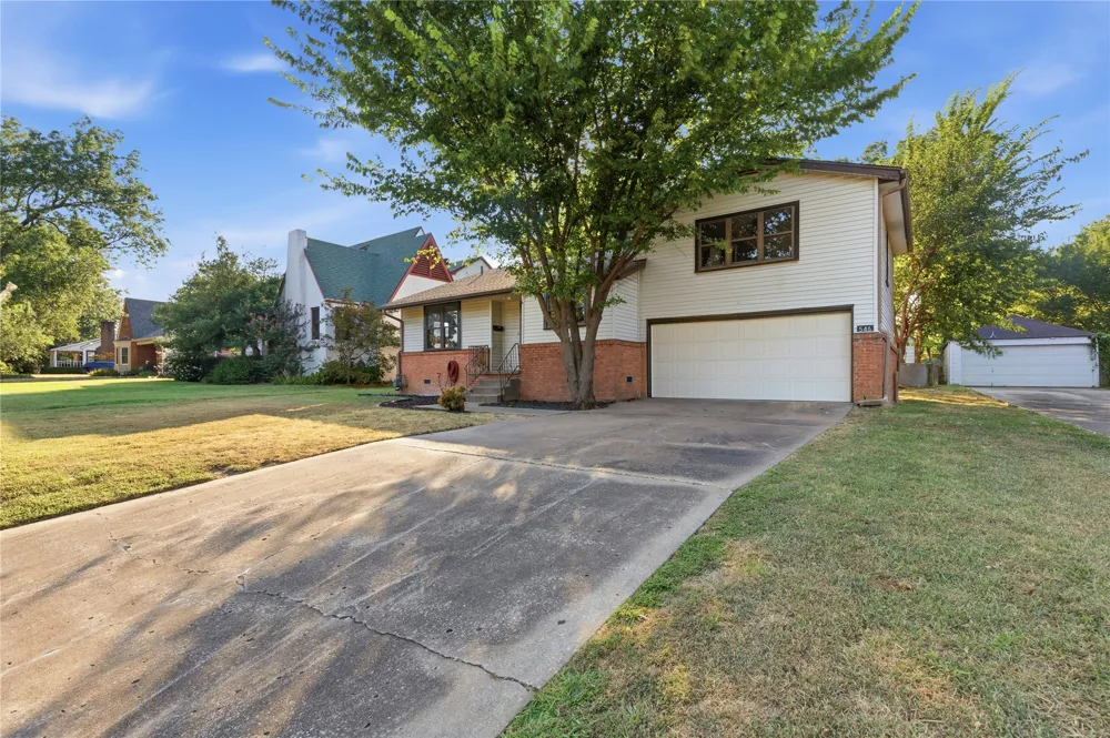 546 S Zurich Avenue Tulsa, OK 74112