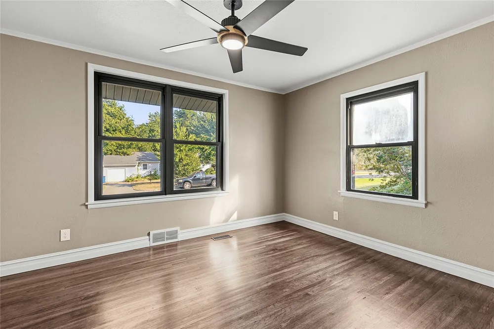 546 S Zurich Avenue Tulsa, OK 74112