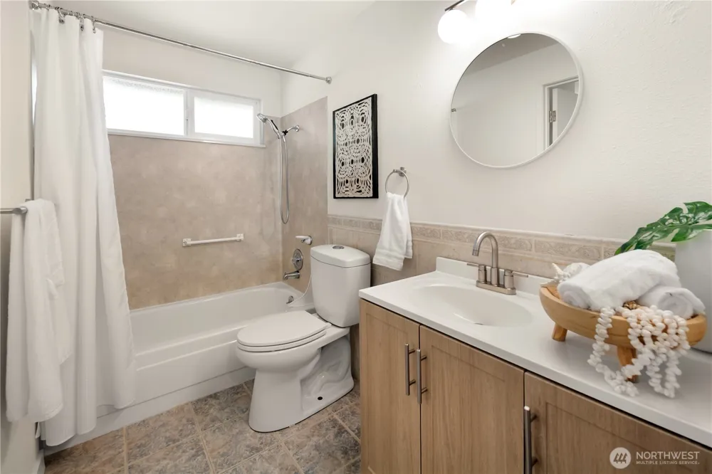 11218 NE 91st St Kirkland, WA 98033