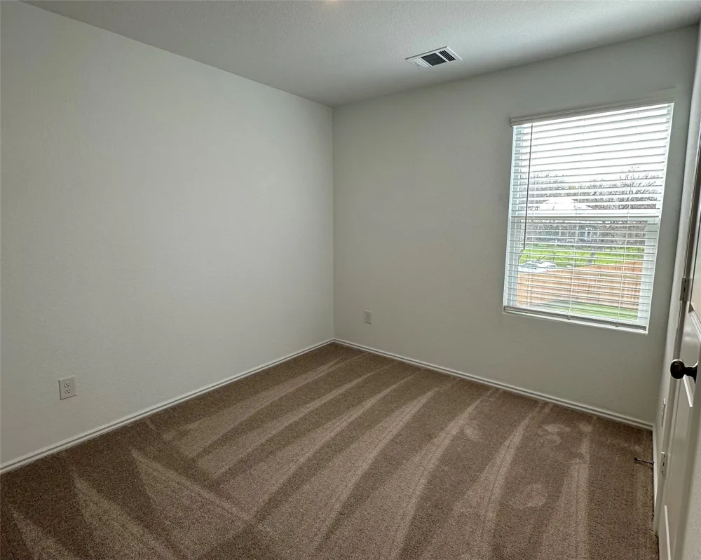 53 Trinity Circle Lockhart, TX 78644