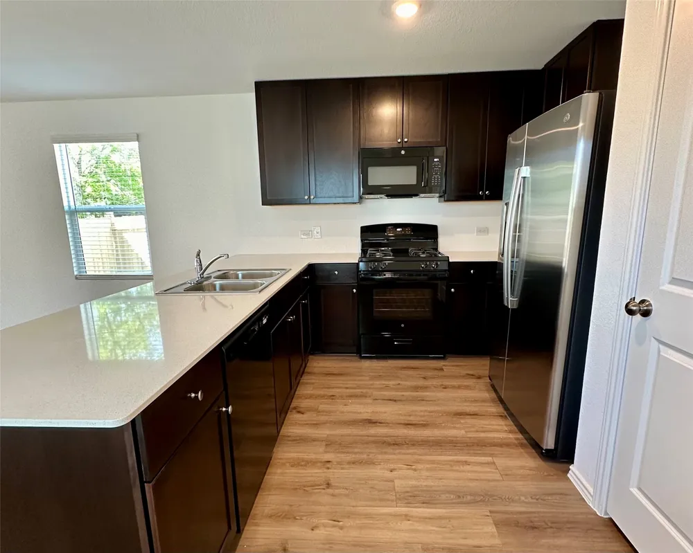 53 Trinity Circle Lockhart, TX 78644