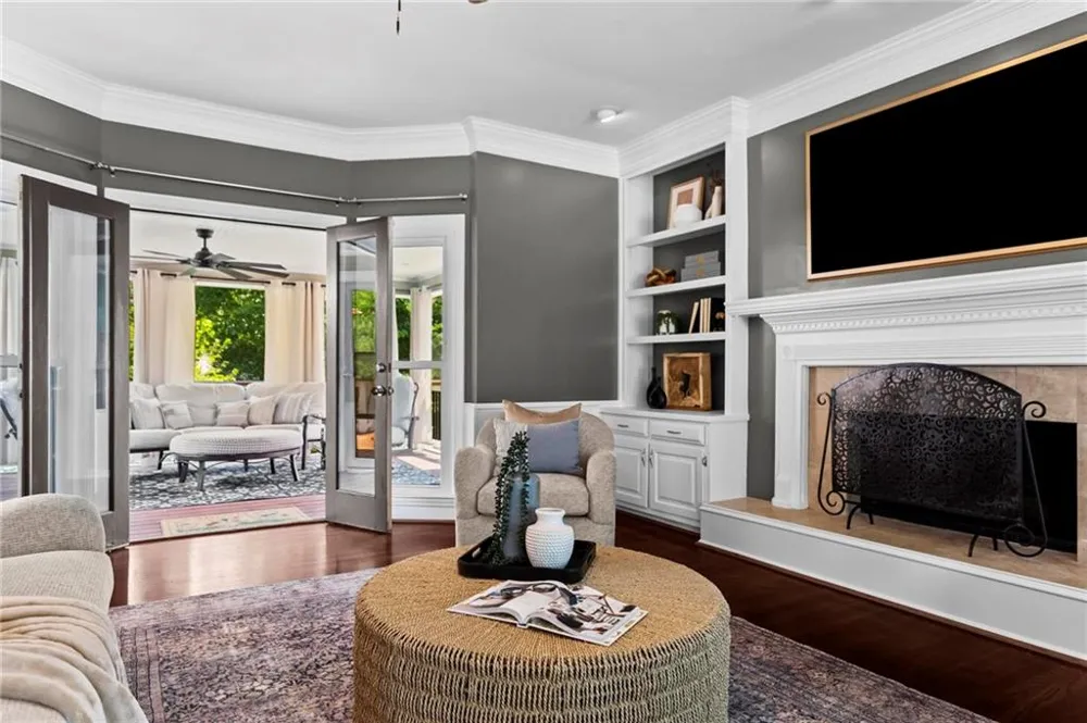 8325 Riverbirch Drive Roswell, GA 30076
