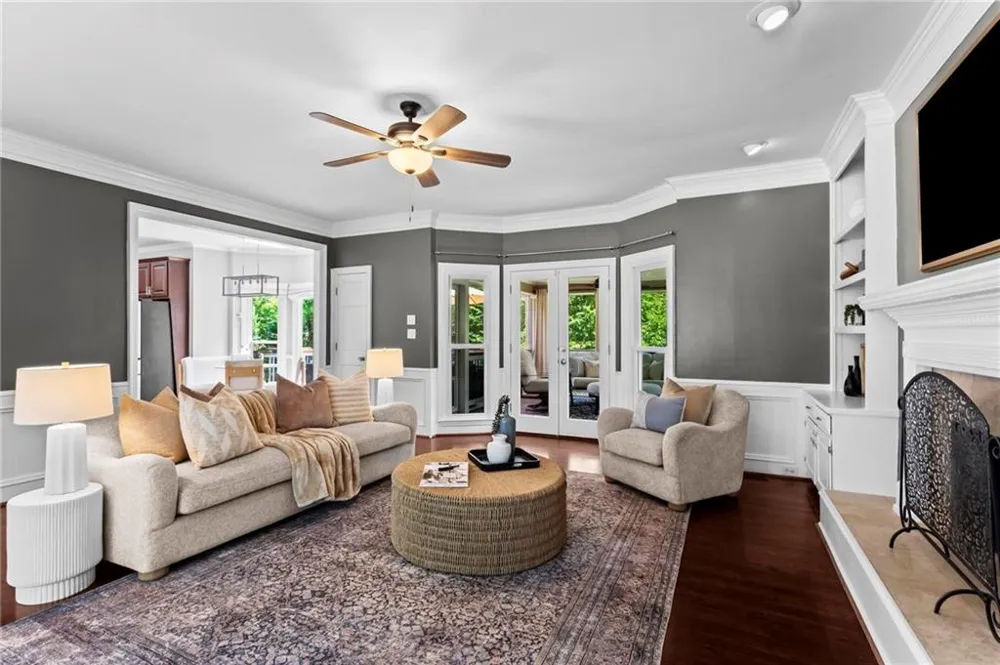 8325 Riverbirch Drive Roswell, GA 30076