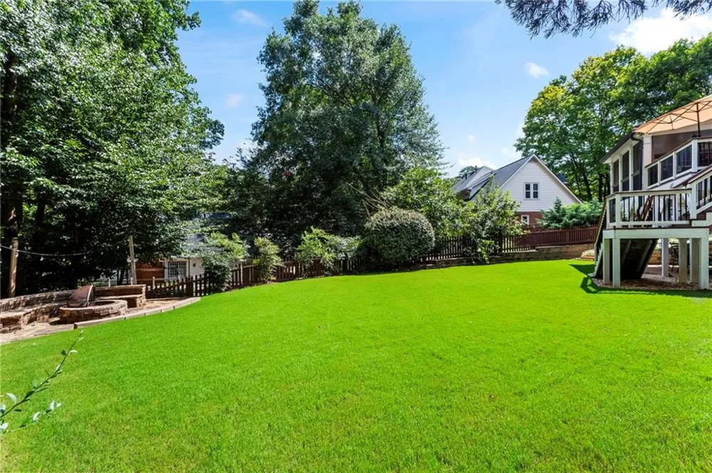 8325 Riverbirch Drive Roswell, GA 30076