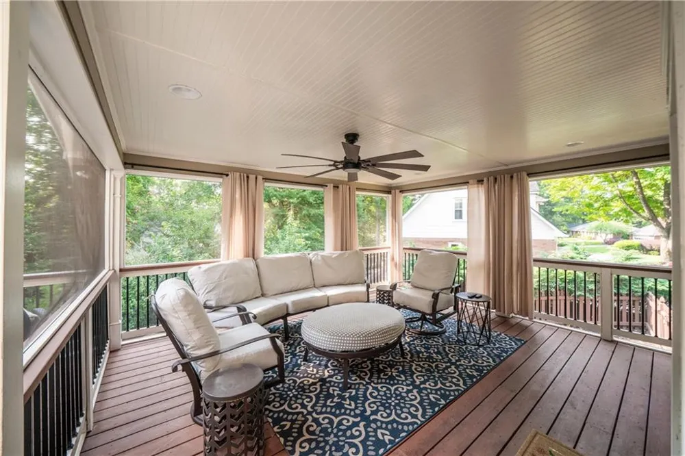 8325 Riverbirch Drive Roswell, GA 30076