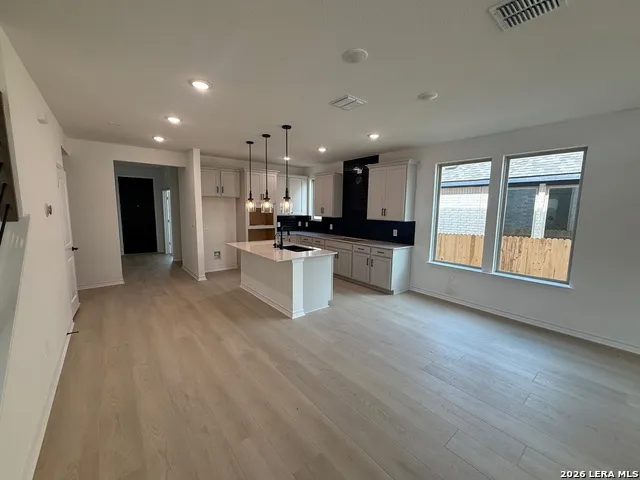 12437 DIME BOX San Antonio, TX 78253