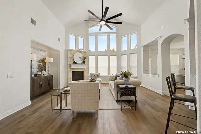 12930 Walking Horse Helotes, TX 78023